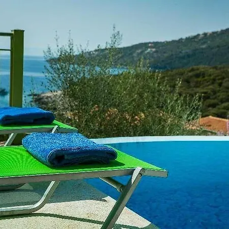 With Sea Access *