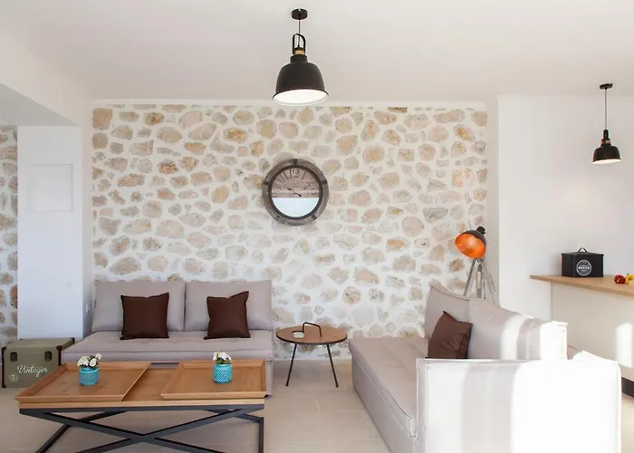 With Sea Access Villa Sivota