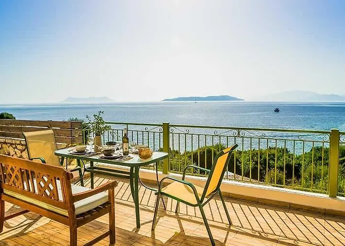 Villa With Sea Access