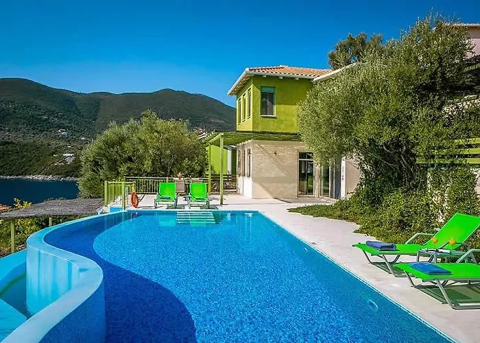 Villa With Sea Access *